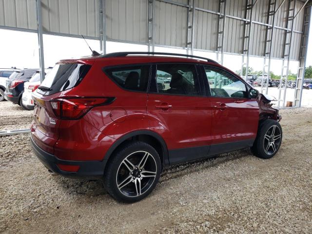 Vin: 1fmcu0hd2kub96832, lot: 57607745, ford escape sel 20193