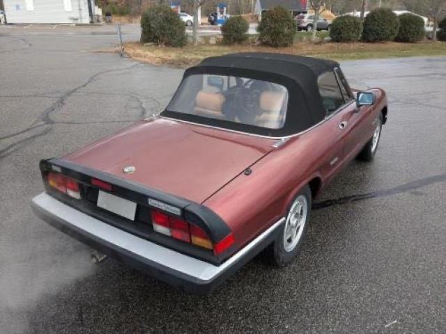 Vin: zarbc5767j1056025, lot: 58116455, alfa romeo spider veloce 19884