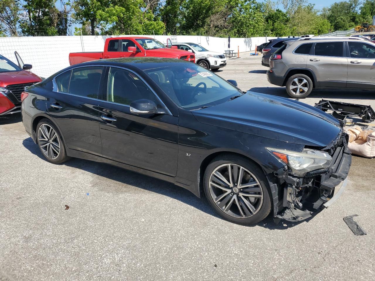 INFINITI Q50 2015