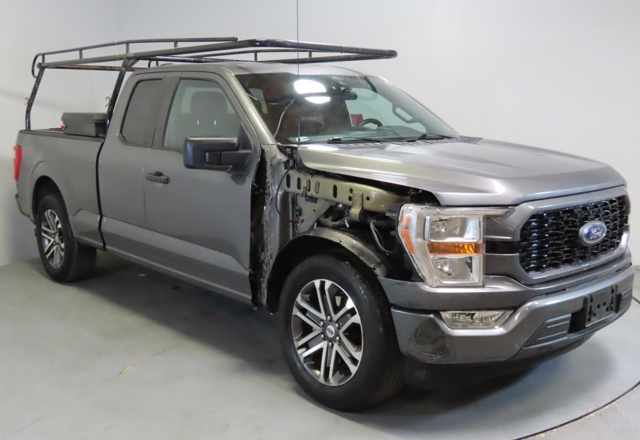 FORD F-150 SUPER CAB