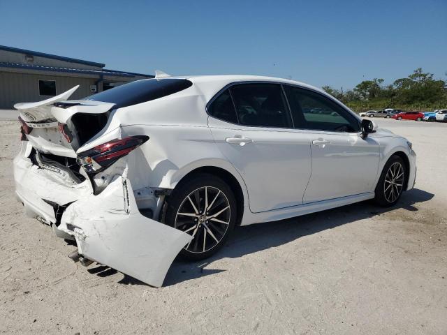 Vin: 4t1g11ak8mu406426, lot: 57349665, toyota camry se 20213