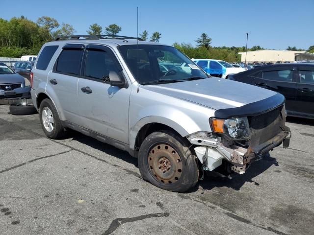 Vin: 1fmcu9dg8akd21489, lot: 55990245, ford escape xlt 20104
