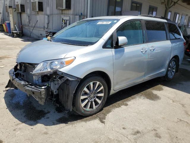 TOYOTA SIENNA XLE 2020 silver  gas 5TDDZ3DC4LS251067 photo #1