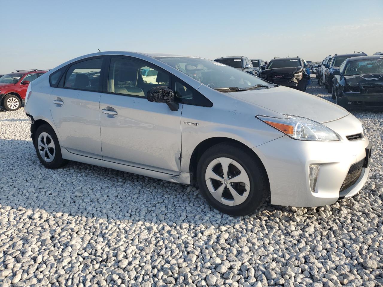TOYOTA PRIUS