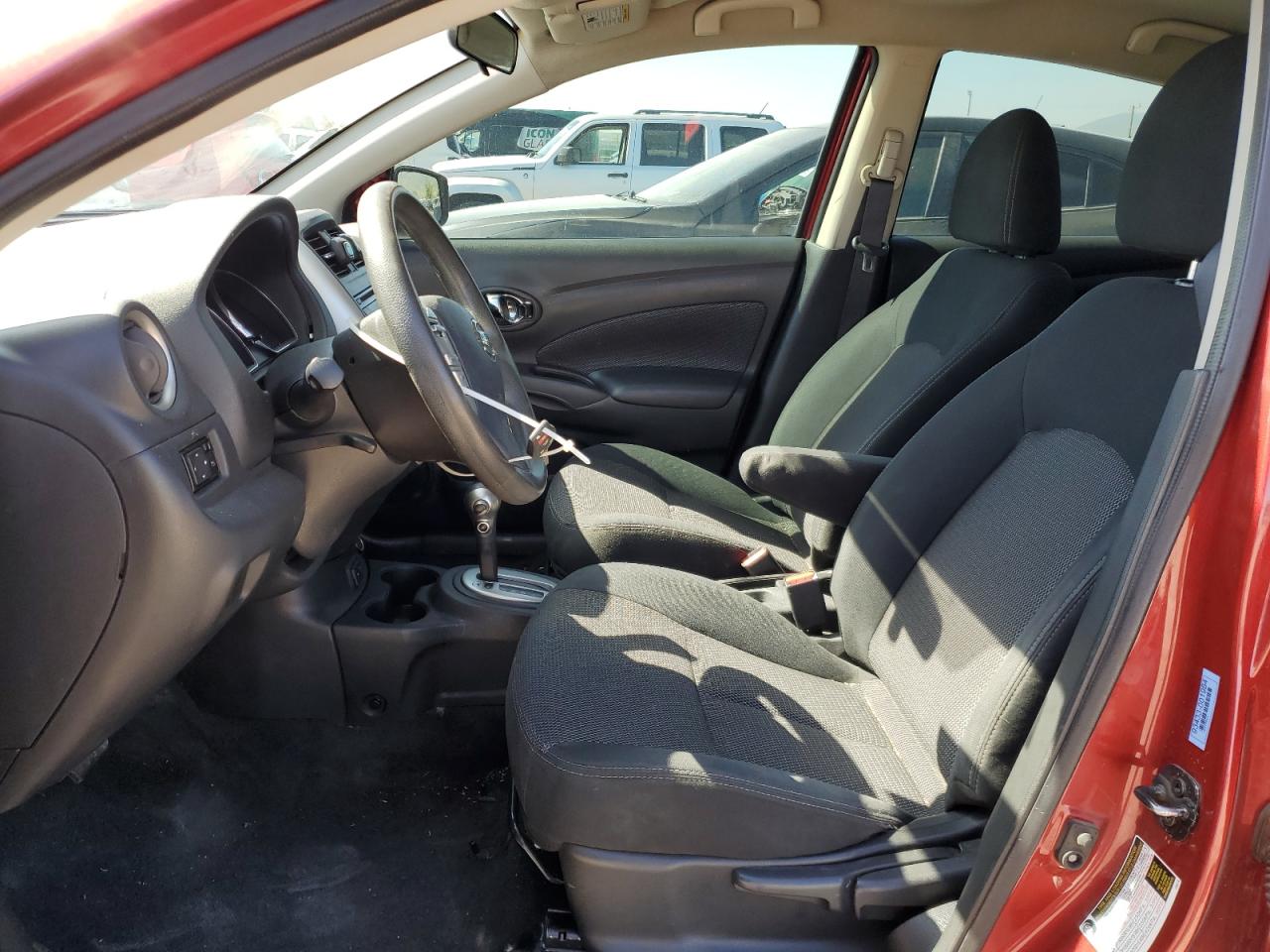 NISSAN VERSA S