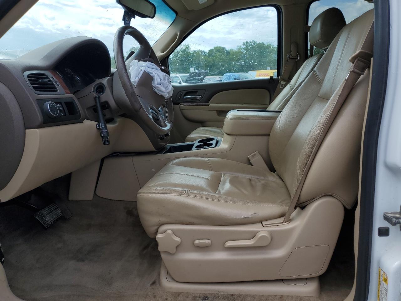 CHEVROLET TAHOE C1500 LT