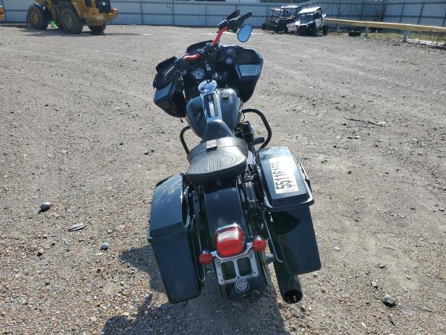 2011 HARLEY-DAVIDSON FLTRU - 1HD1KGM19BB662871