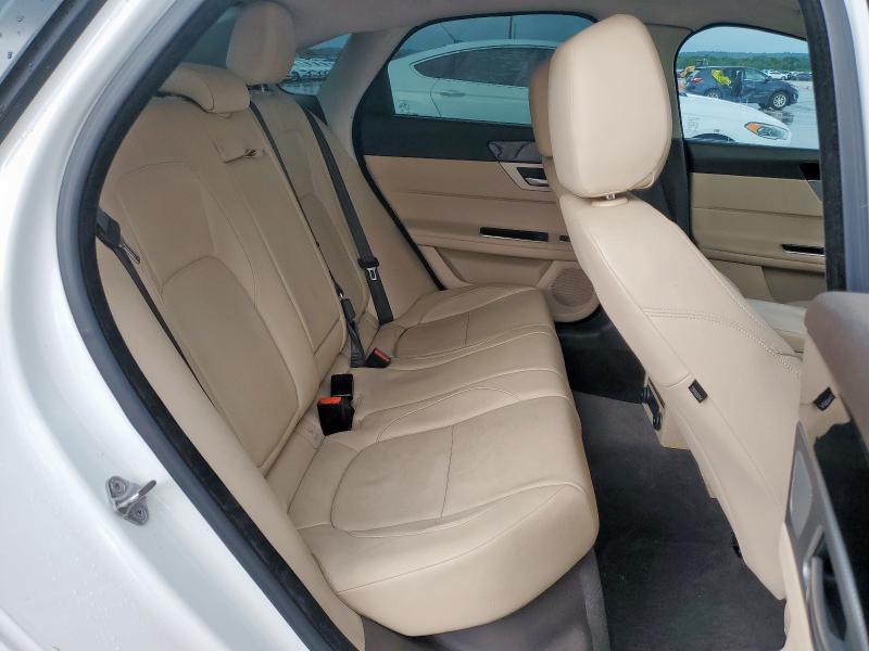 2016 JAGUAR XF PREMIUM SAJBD4BVXGCY20738