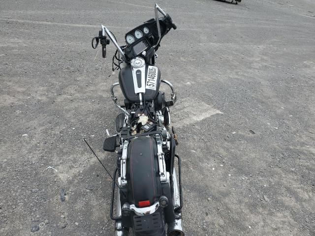 2016 HARLEY-DAVIDSON FLHXS STRE 1HD1KRM19GB670102