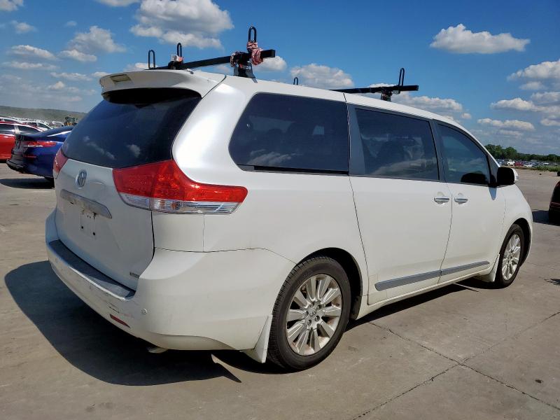 2014 TOYOTA SIENNA XLE - 5TDYK3DCXES480958