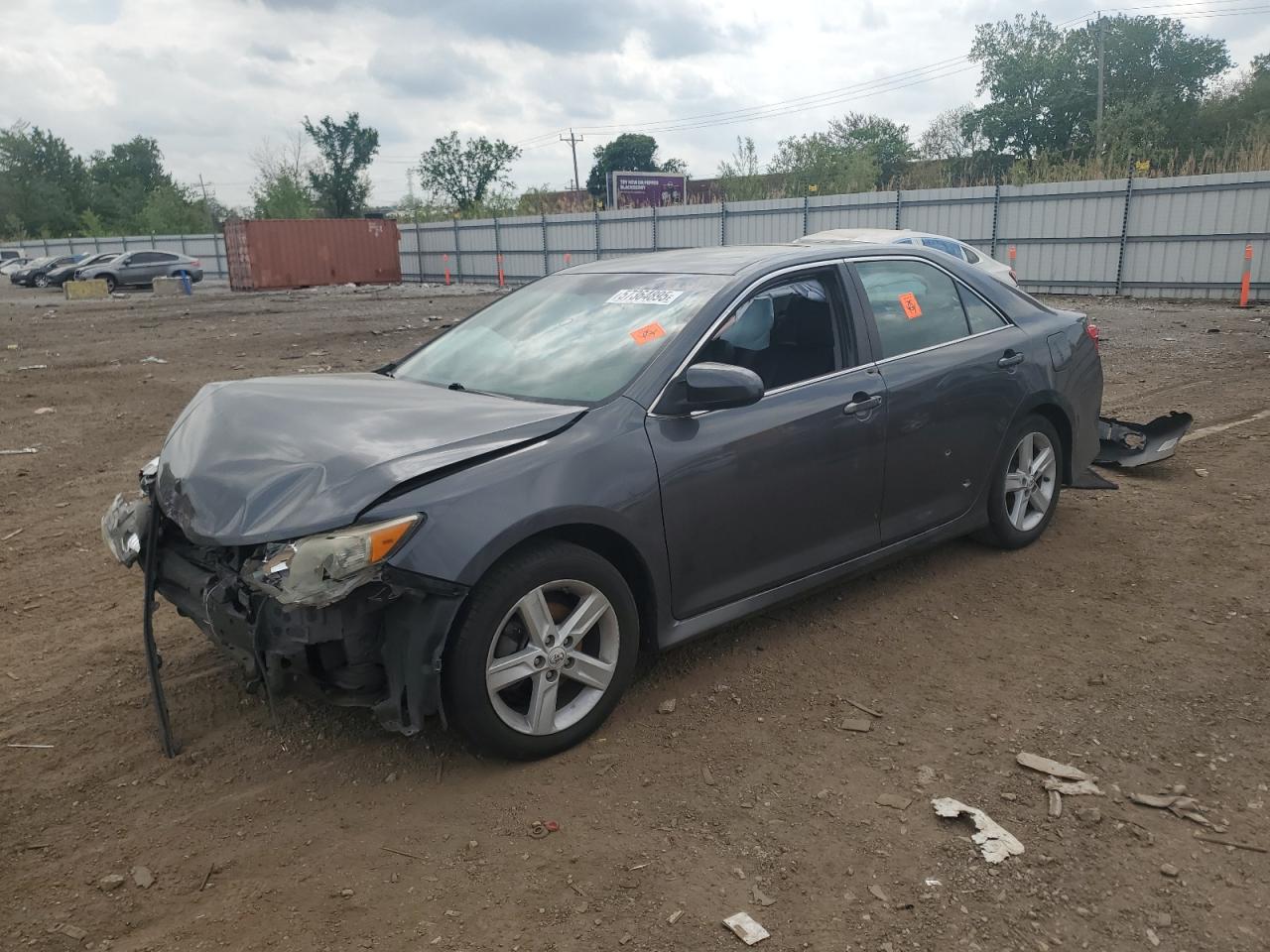 TOYOTA CAMRY BASE