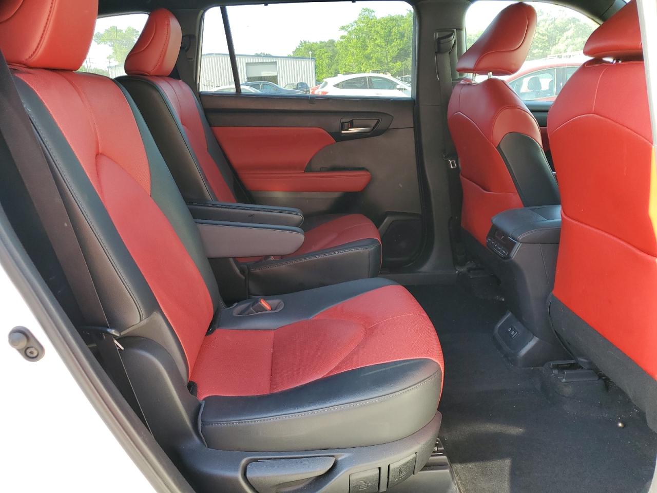 Toyota Highlander 2021