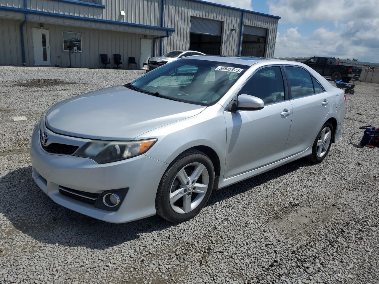 TOYOTA CAMRY BASE