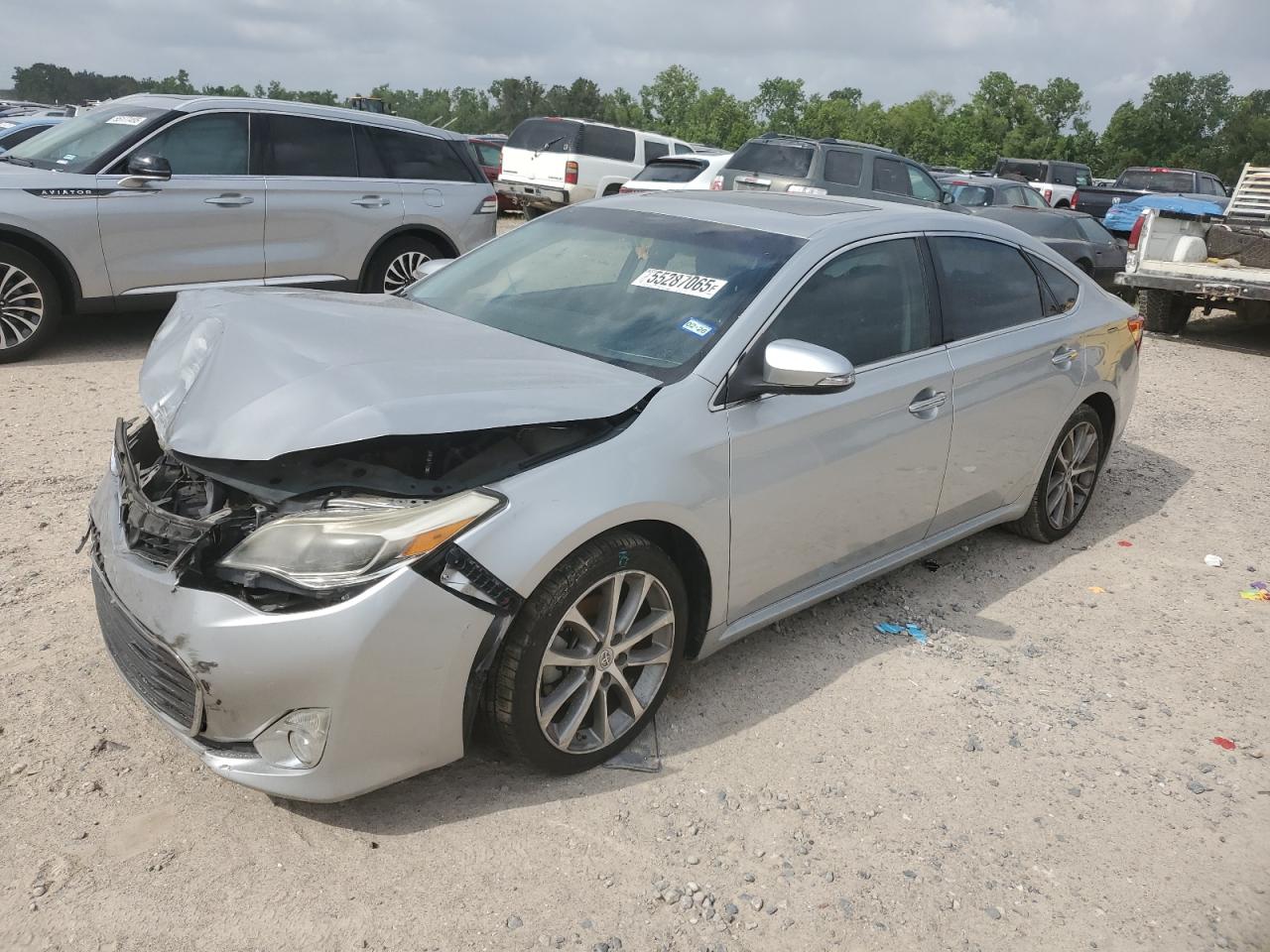 TOYOTA AVALON XLE