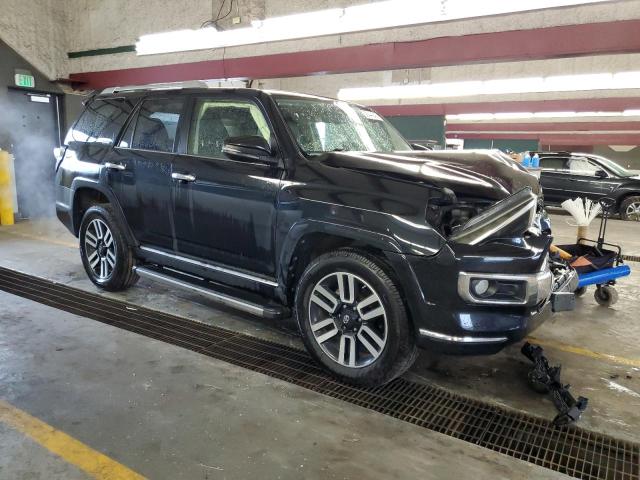 2017 TOYOTA 4RUNNER SR JTEBU5JR2H5432106