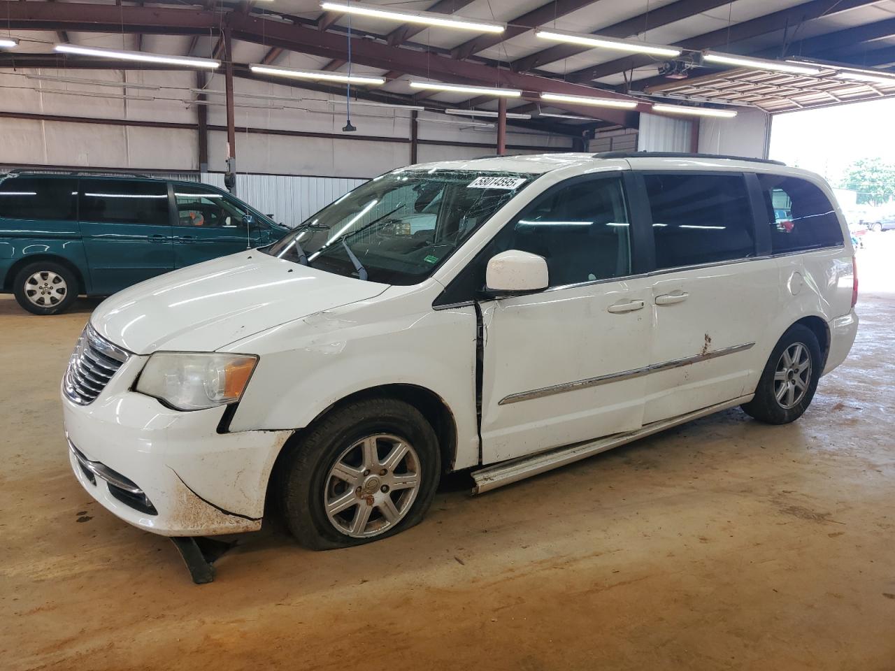 CHRYSLER TOWN & COUNTRY TOURING L
