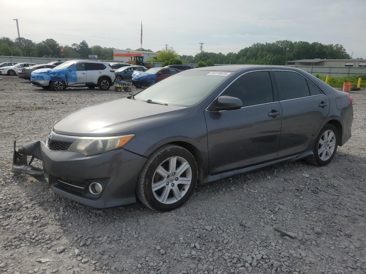 TOYOTA CAMRY BASE