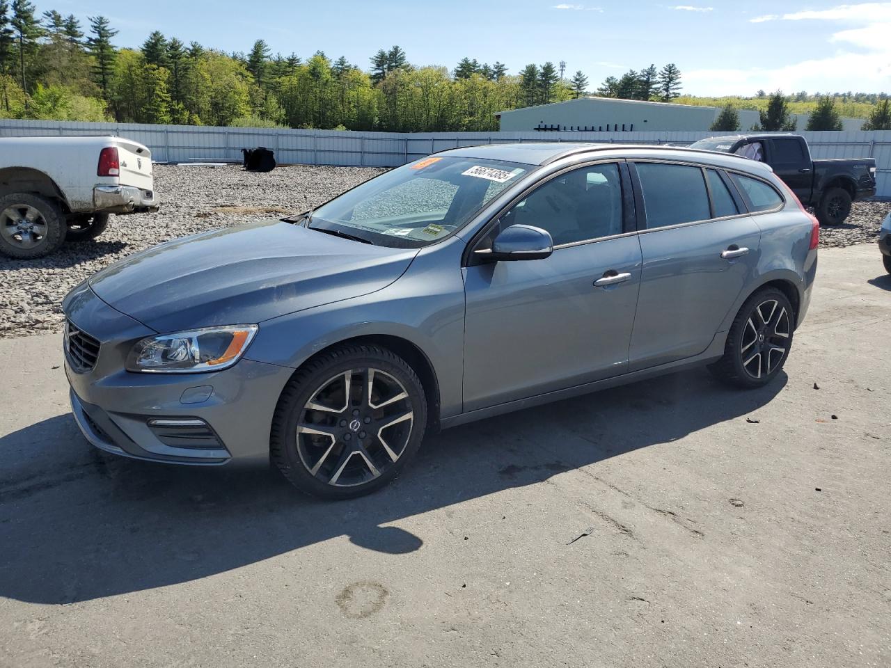 VOLVO V60 T5 DYNAMIC