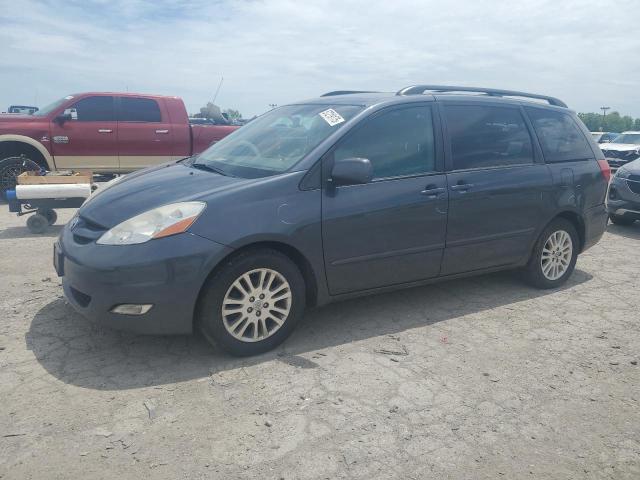 TOYOTA SIENNA XLE