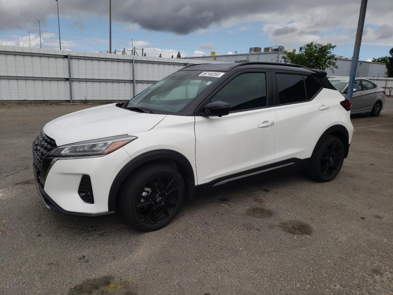 NISSAN KICKS SR