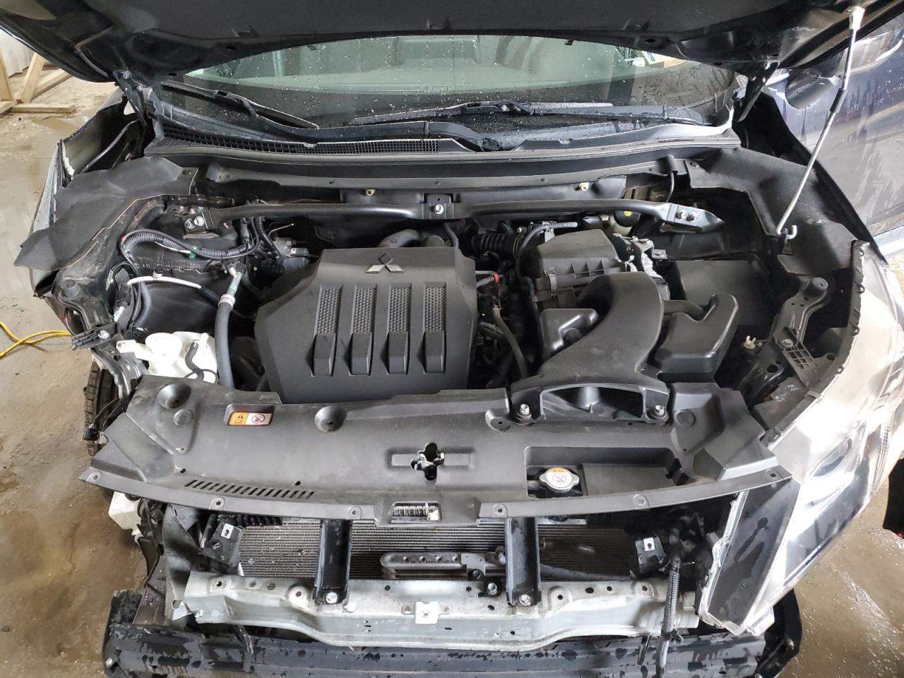 MITSUBISHI ECLIPSE SE