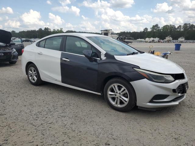 Vin: 1g1be5sm8h7246801, lot: 55574095, chevrolet cruze lt 20174