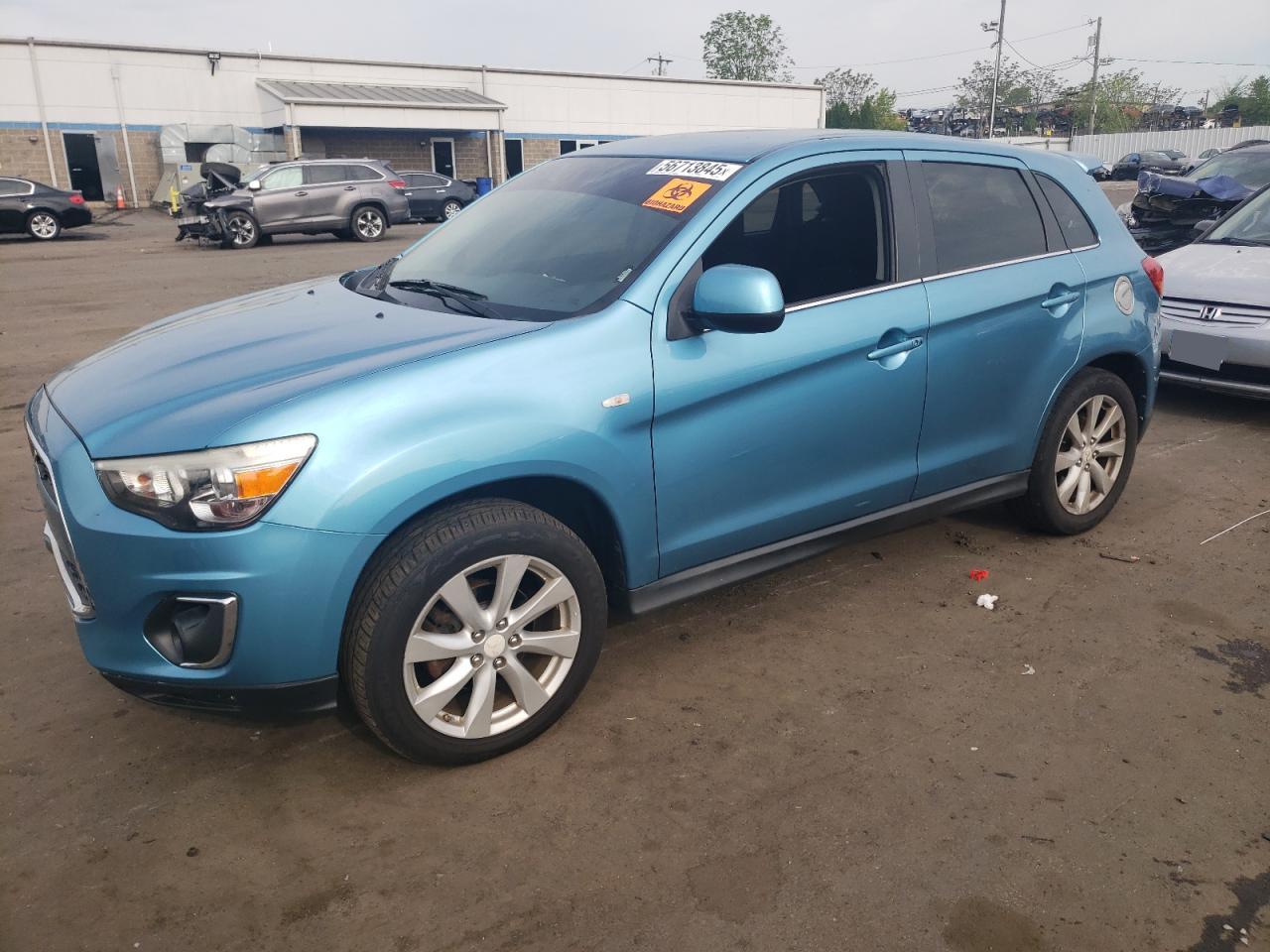 MITSUBISHI OUTLANDER SE