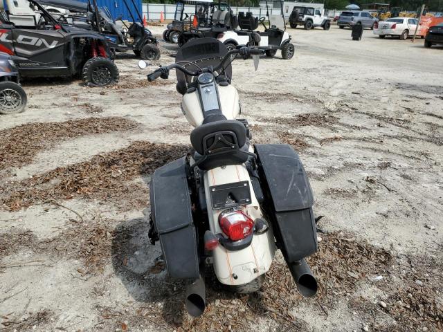 2012 HARLEY-DAVIDSON FLHRC ROAD - 1HD1FRM1XCB648480