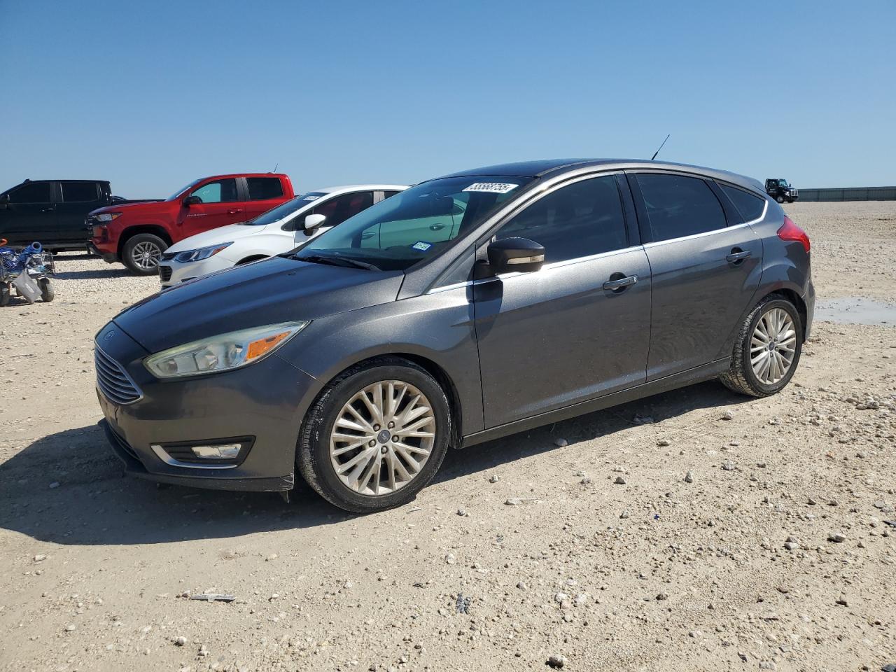 FORD FOCUS TITANIUM