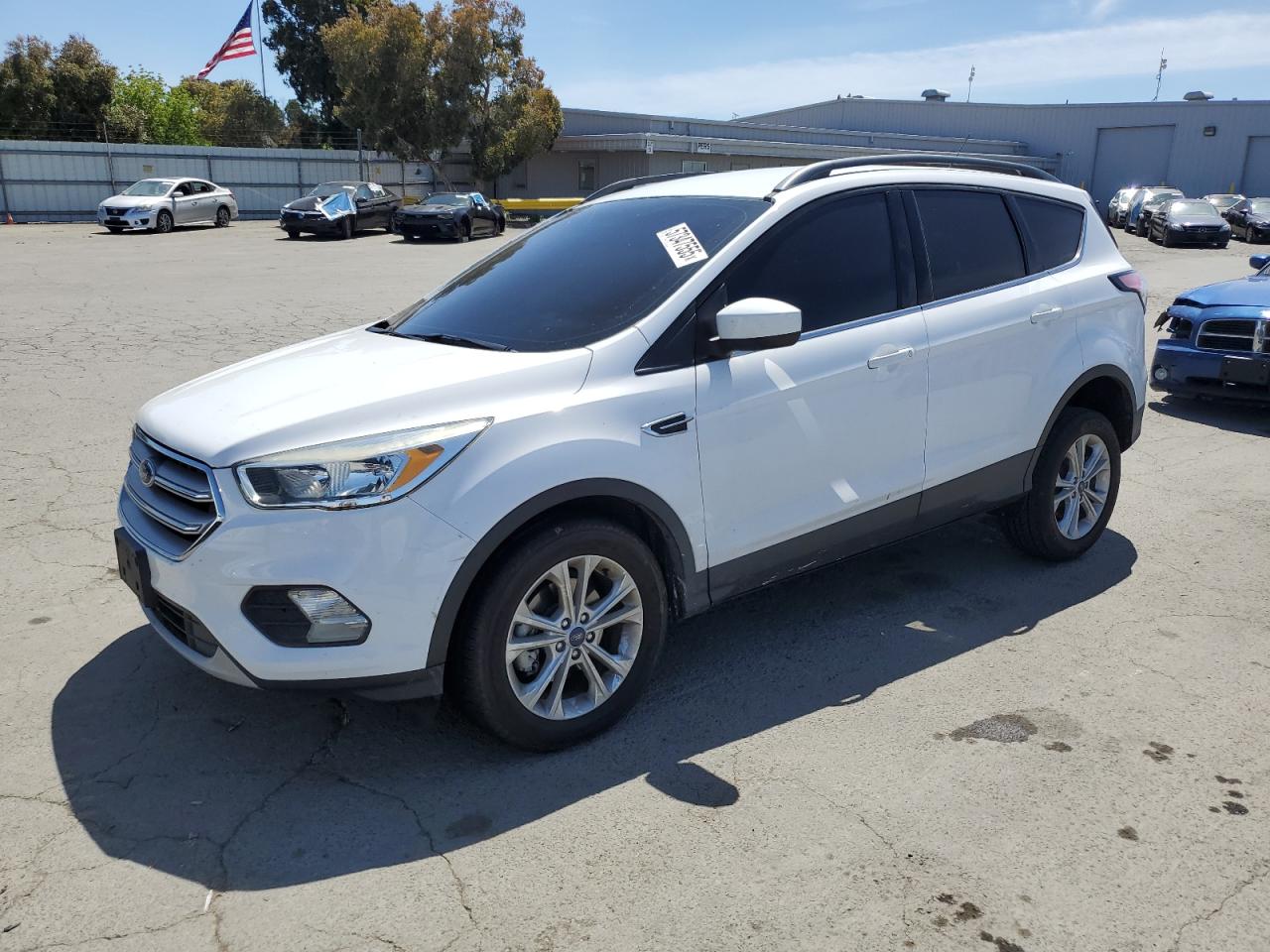FORD ESCAPE SE