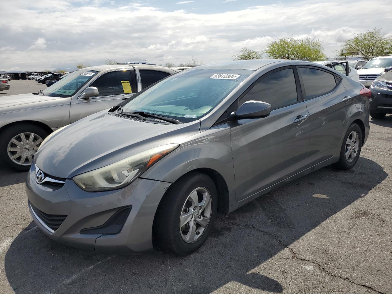  Salvage Hyundai ELANTRA