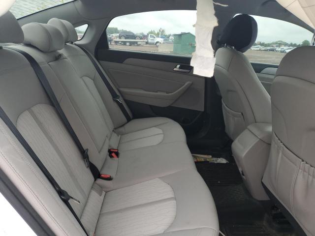 2016 HYUNDAI SONATA HYB KMHE24L13GA015636