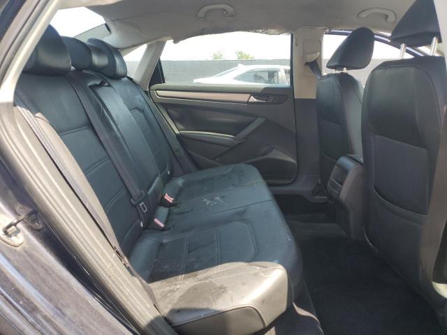 2015 VOLKSWAGEN PASSAT S - 1VWAS7A39FC006206