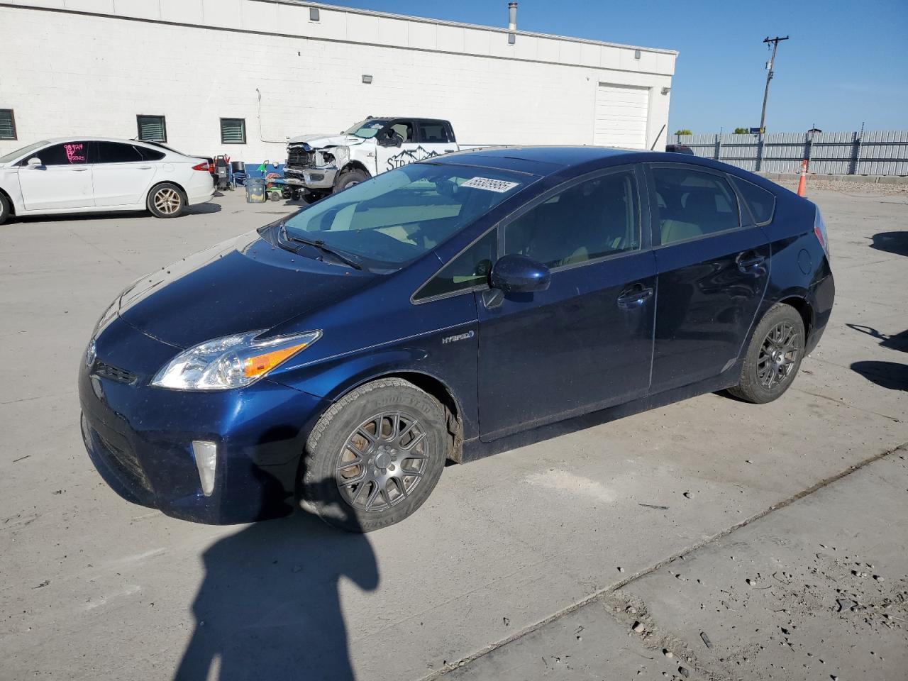 TOYOTA PRIUS