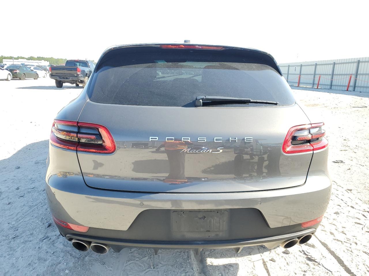 PORSCHE MACAN S