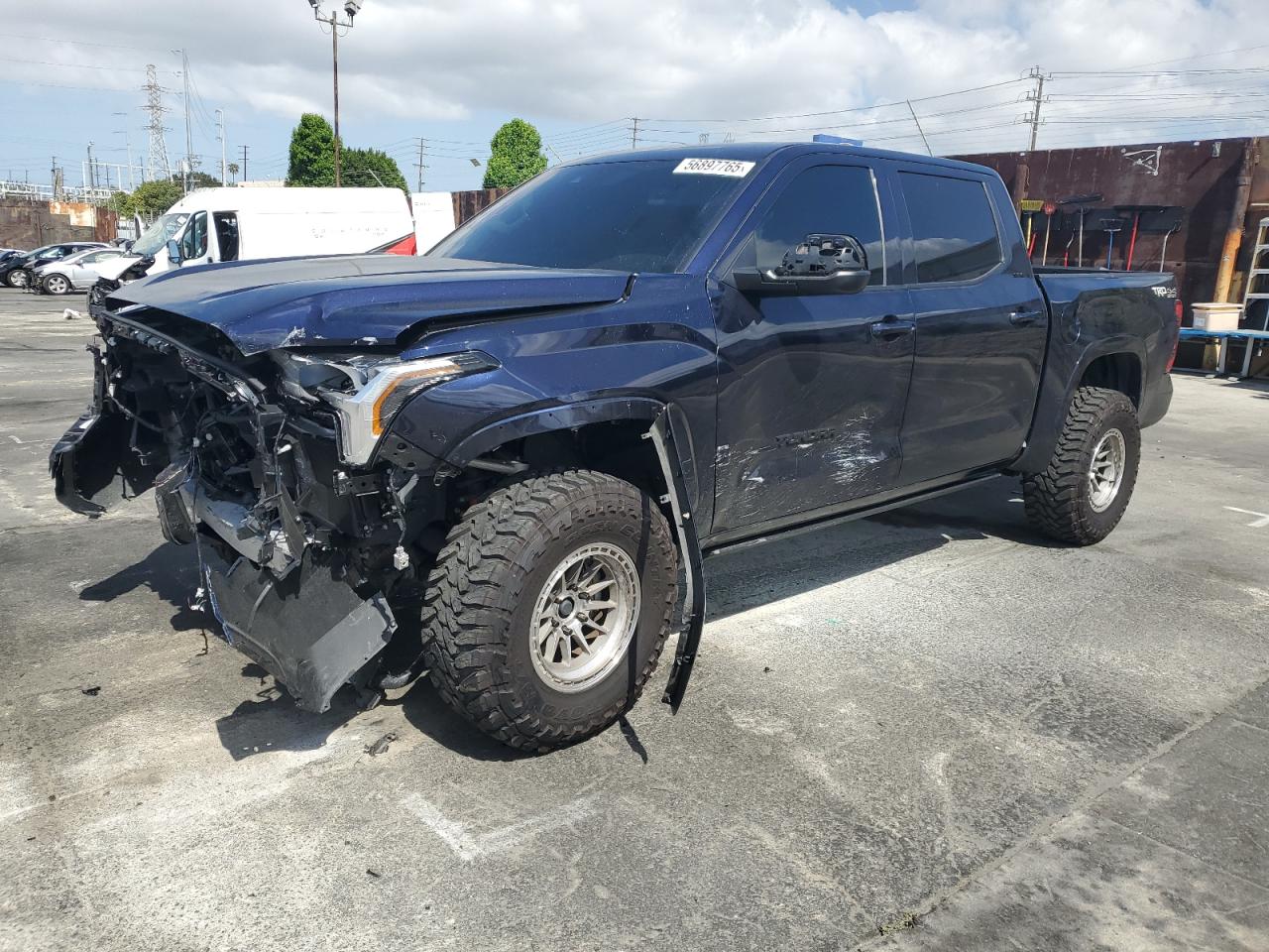 TOYOTA TUNDRA CREWMAX SR