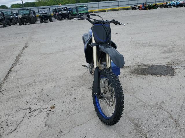 YAMAHA YZ250 F 2023 two tone  gas JYACG40C0PA034398 photo #3