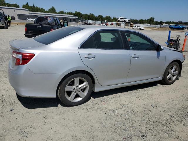 Vin: 4t1bf1fk7eu352347, lot: 57671285, toyota camry l 20143