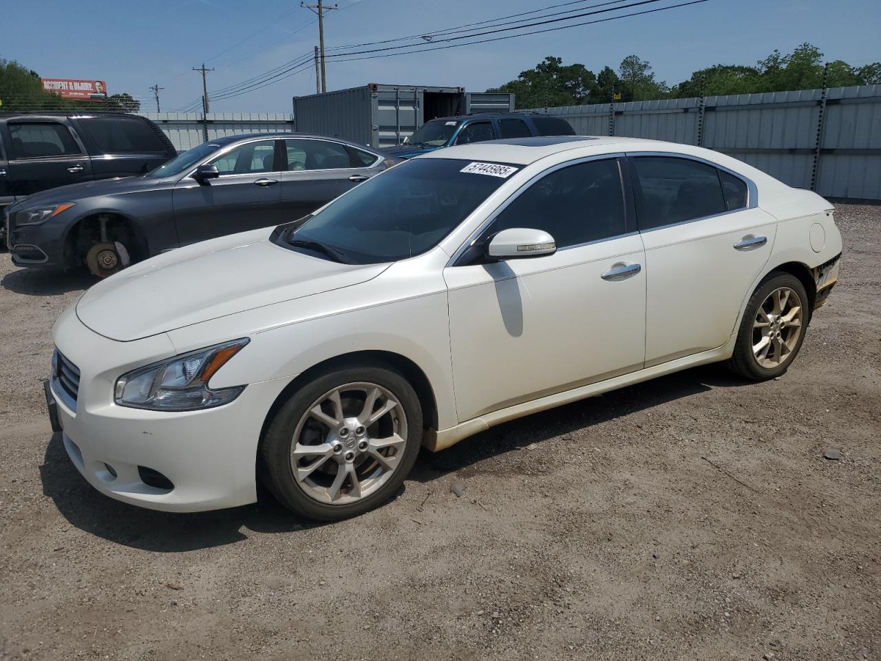 NISSAN MAXIMA S