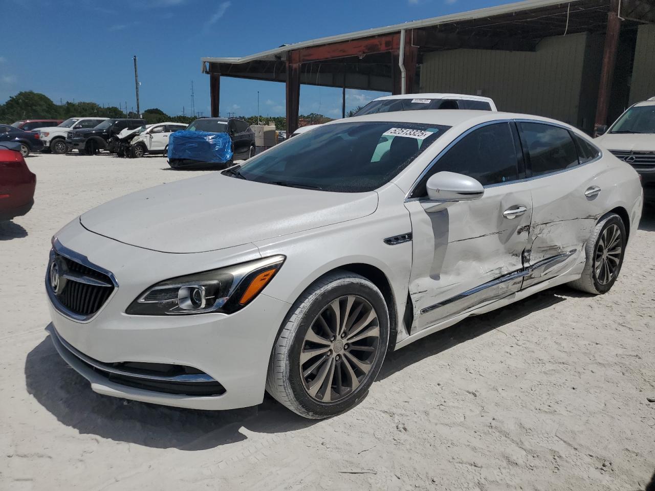 BUICK LACROSSE ESSENCE