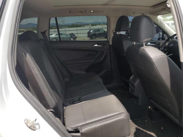 2018 VOLKSWAGEN TIGUAN SE 3VV2B7AX9JM073407