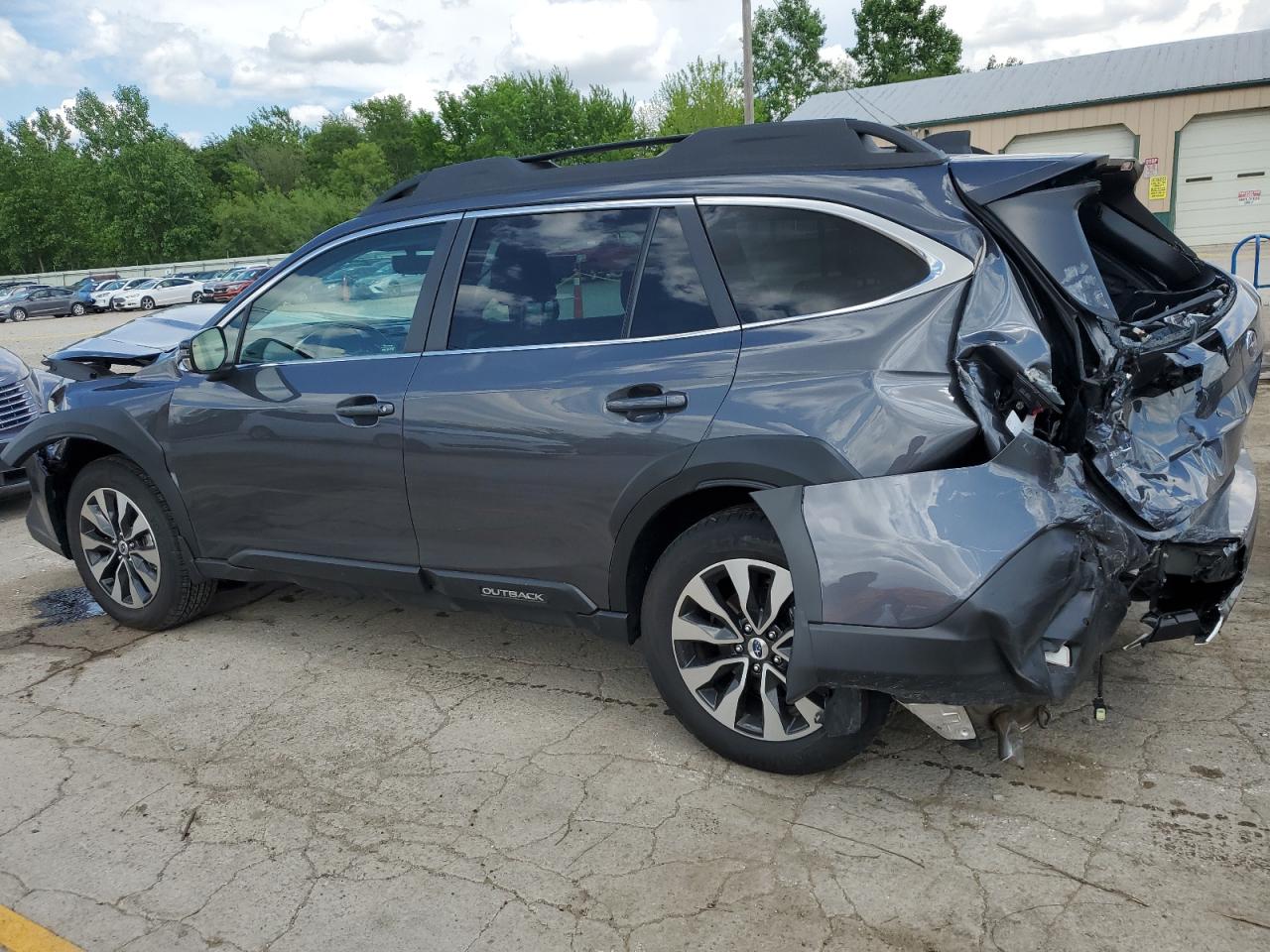 SUBARU OUTBACK LIMITED