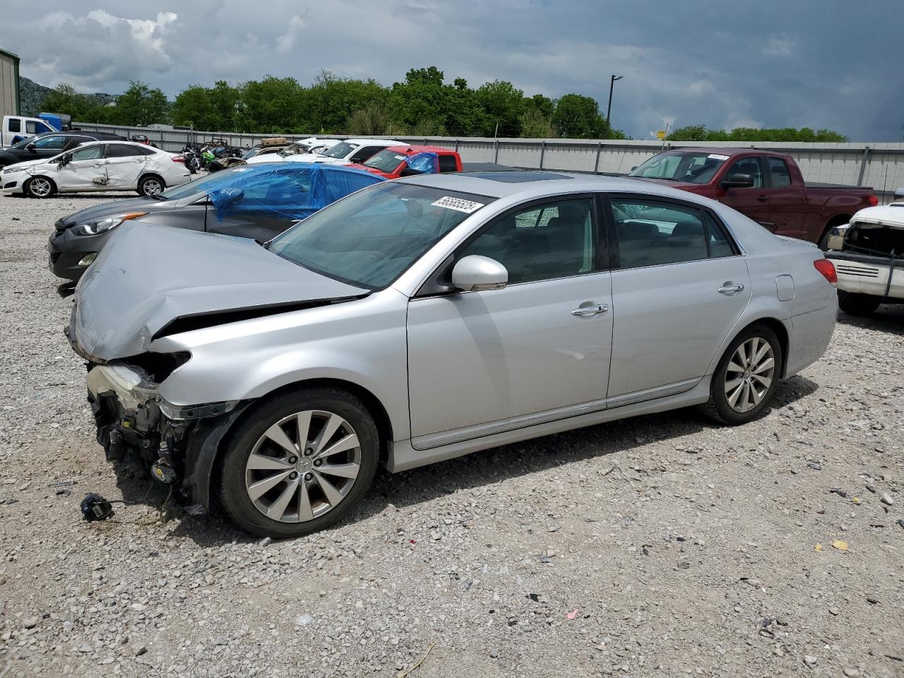 TOYOTA AVALON BASE