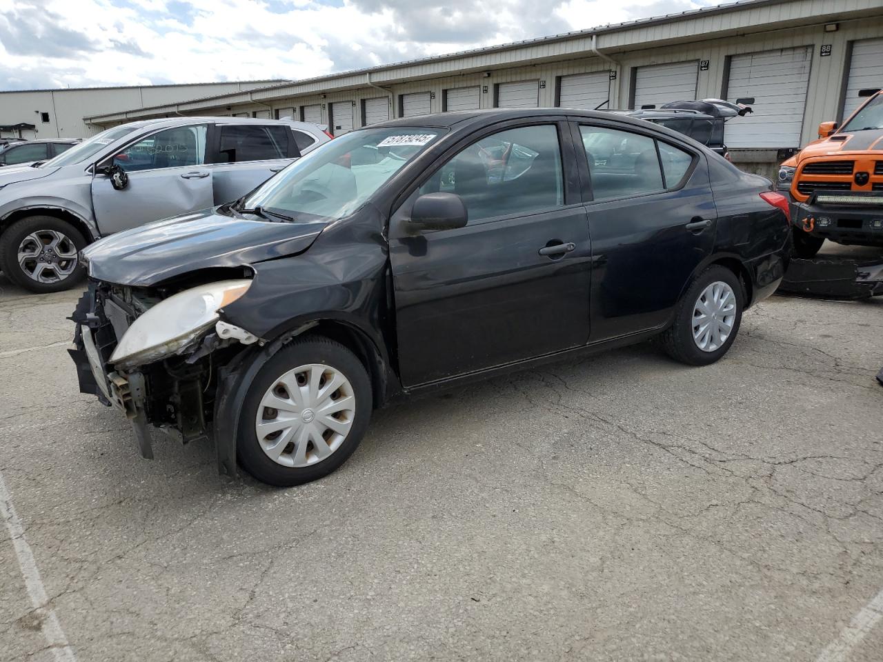 NISSAN VERSA S