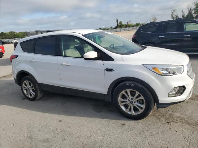 Vin: 1fmcu9gd9kua02481, lot: 57919925, ford escape se 20194