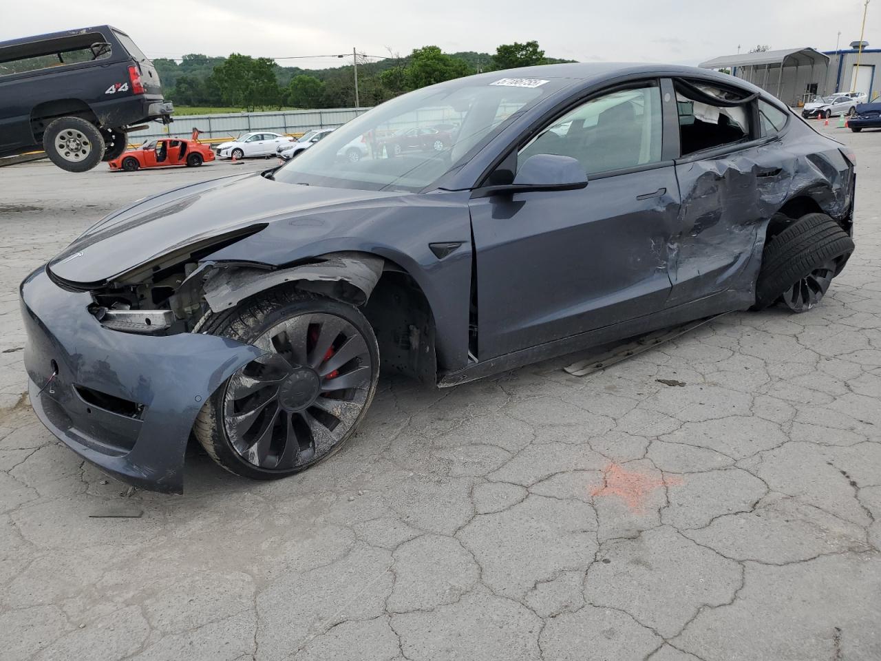 TESLA MODEL 3