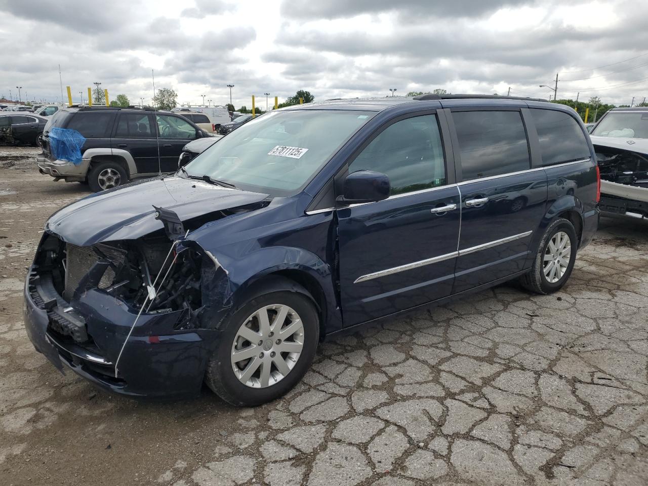 CHRYSLER TOWN & COUNTRY TOURING