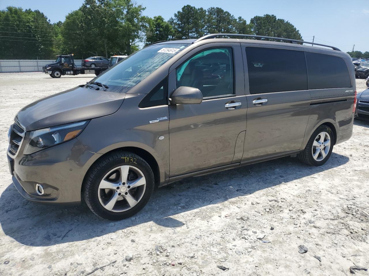 MERCEDES-BENZ METRIS