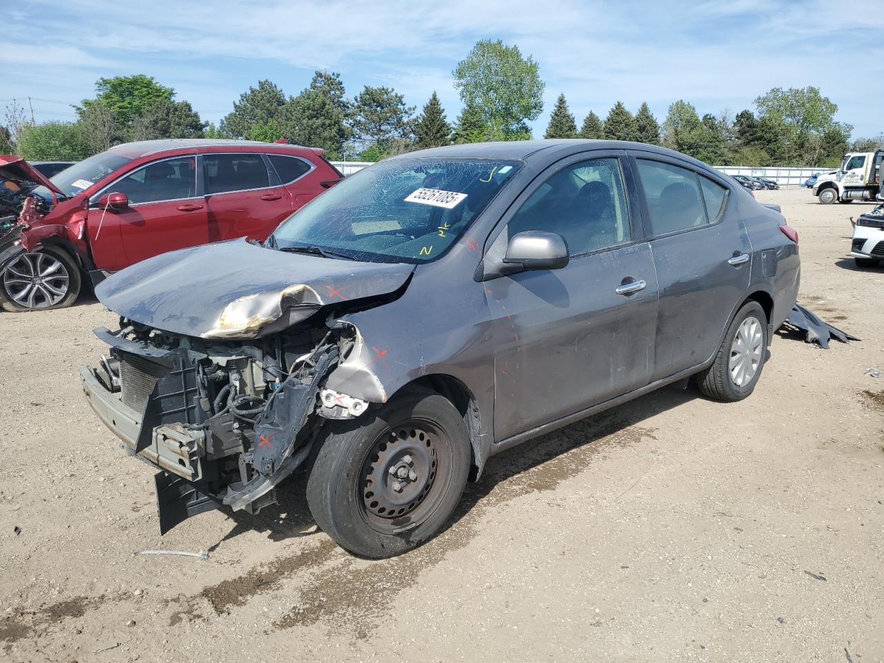 NISSAN VERSA S