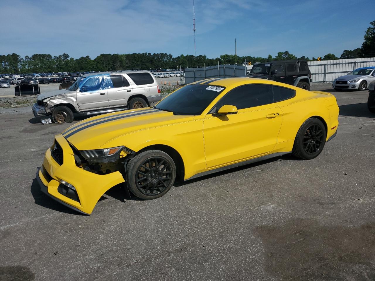 FORD MUSTANG